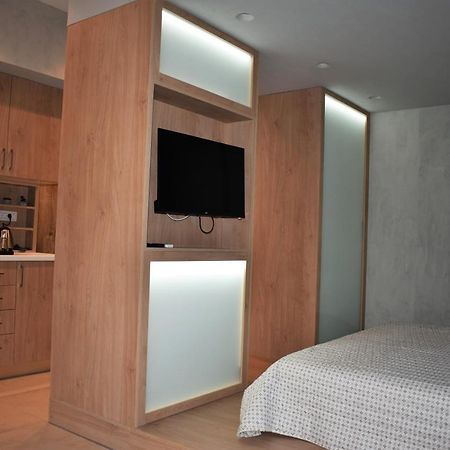 Saxon'S Apartment Ханья Экстерьер фото
